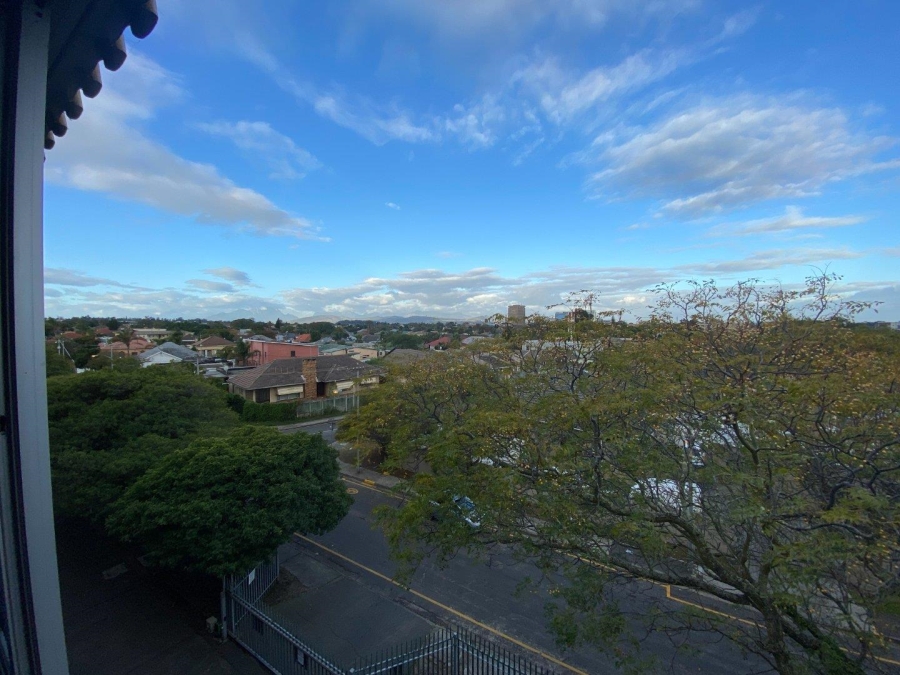 2 Bedroom Property for Sale in Oakdale Western Cape